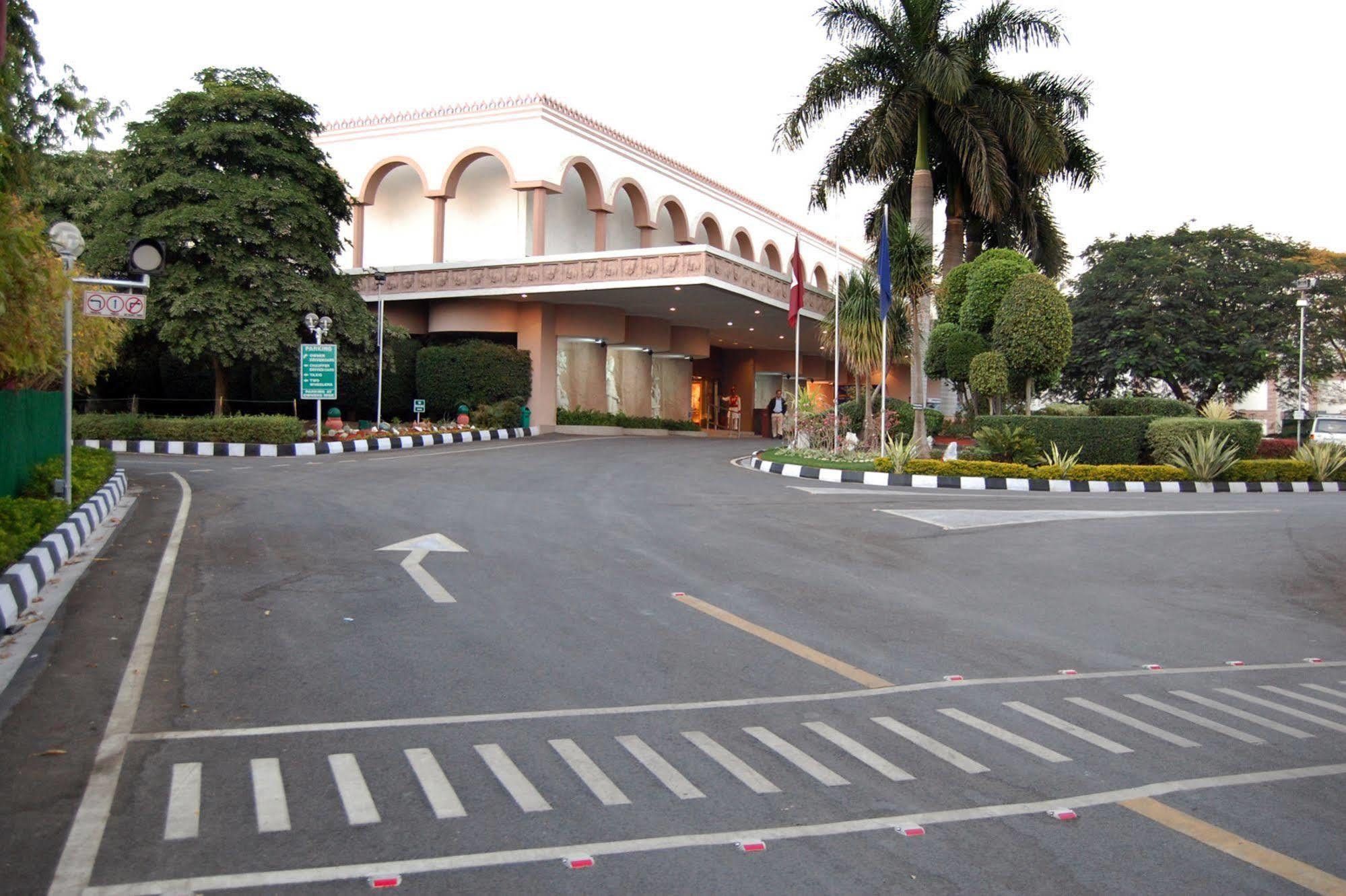 Welcomhotel By Itc Hotels, Rama International, Aurangabad Εξωτερικό φωτογραφία
